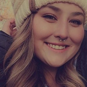 Meet your Posher, Kalli